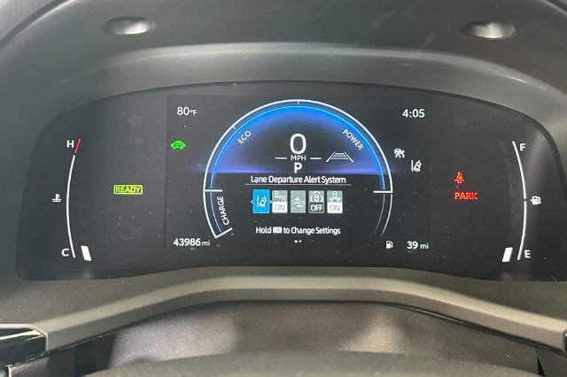 Used 2025 Toyota Camry SE FWD image 26