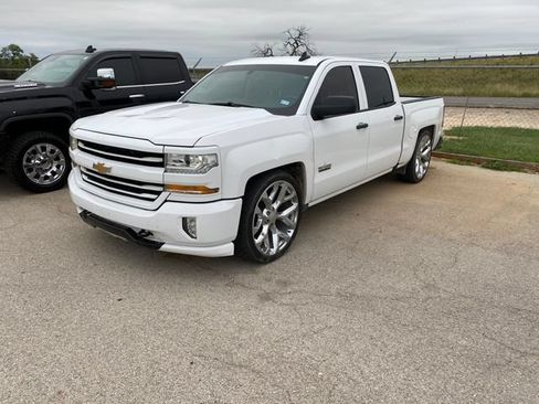 Used 2018 Chevrolet Silverado 1500 Custom w/ Texas Edition RWD image 2
