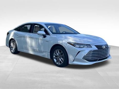 Used 2021 Toyota Avalon XLE w/ Moonroof Package FWD image 7