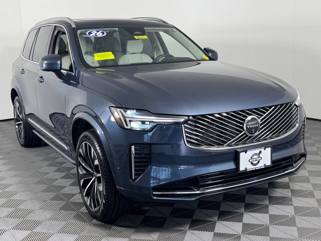 Certified 2026 Volvo XC90 B6 Ultra AWD/4WD image 3