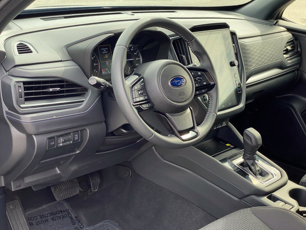 Used 2025 Subaru Forester Premium AWD/4WD image 10