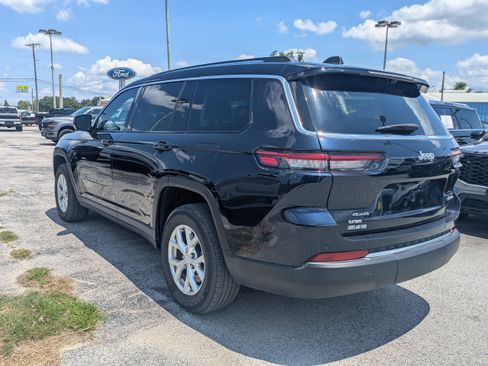 Used 2023 Jeep Grand Cherokee L Limited w/ Luxury Tech Group II AWD/4WD image 6