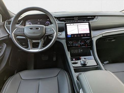 New 2025 Jeep Grand Cherokee L Limited w/ Black Appearance Package image 16