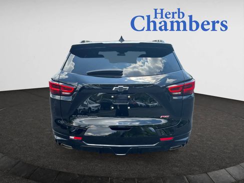 Used 2023 Chevrolet Blazer RS w/ Enhanced Convenience Package image 7