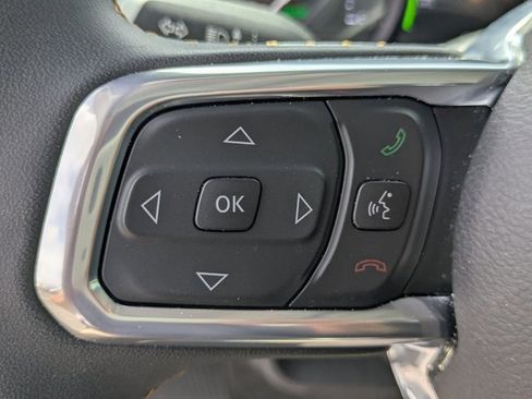 Used 2024 Jeep Wrangler Sahara w/ Technology Group image 14