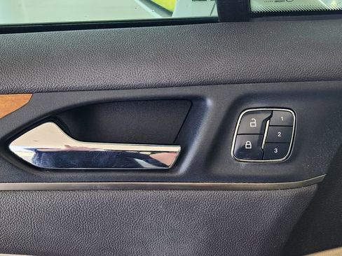 Used 2017 Lincoln MKC Select w/ Select Plus Package image 13