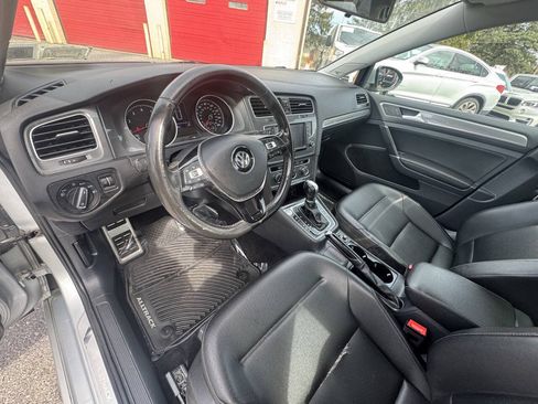Used 2017 Volkswagen Golf Alltrack SE AWD/4WD image 29