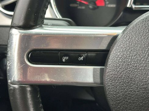Used 2006 Ford Mustang GT RWD image 19