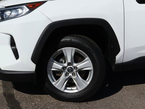 Used 2019 Toyota RAV4 XLE image 5