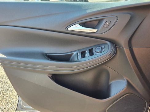 Used 2025 Buick Encore GX Preferred FWD image 28