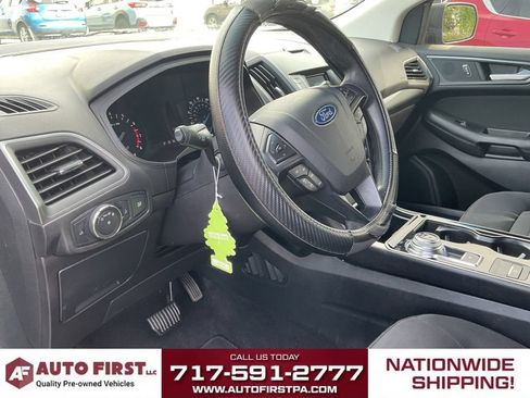 Used 2019 Ford Edge SE FWD image 4