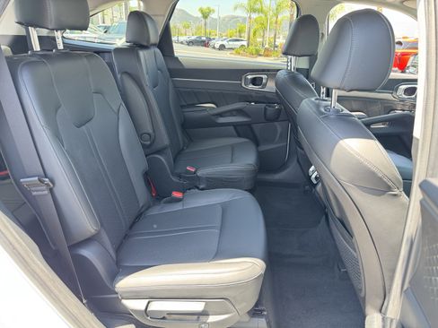 Used 2021 Kia Sorento SX AWD/4WD image 34