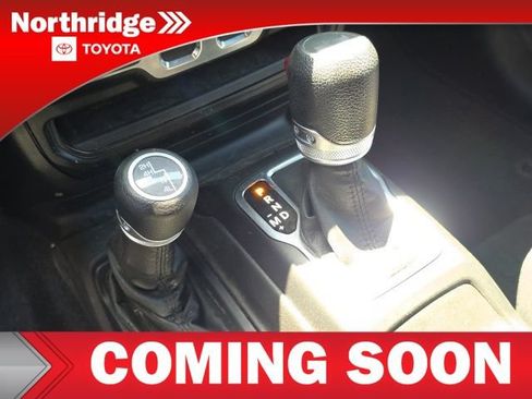 Used 2022 Jeep Wrangler Sport AWD/4WD image 12