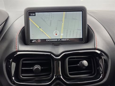 Used 2019 Aston Martin V8 Vantage Coupe image 22