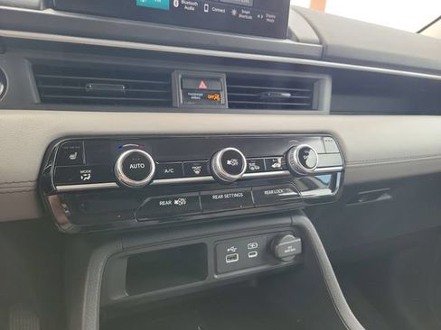 Certified 2025 Honda Pilot EX-L image 23