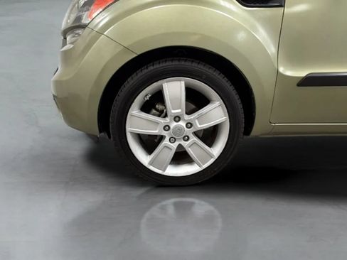 Used 2010 Kia Soul ! FWD image 27
