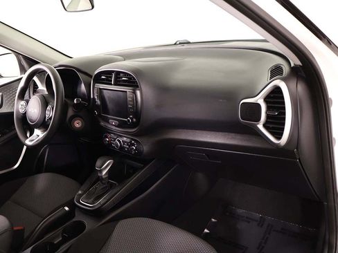 Used 2023 Kia Soul LX FWD image 25