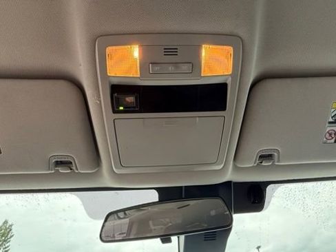 Used 2020 Toyota Tacoma image 24