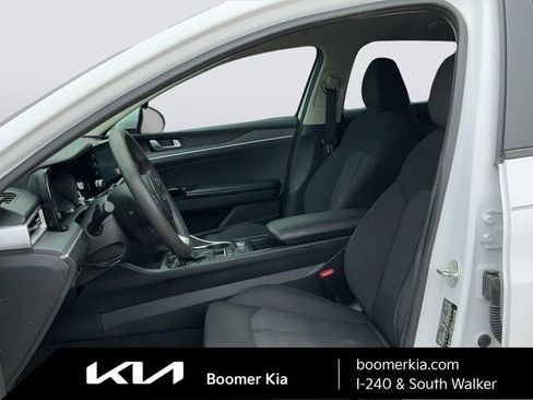 Used 2023 Kia K5 LXS FWD image 17