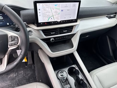 New 2026 Ford Explorer Active w/ Active Comfort Package image 28