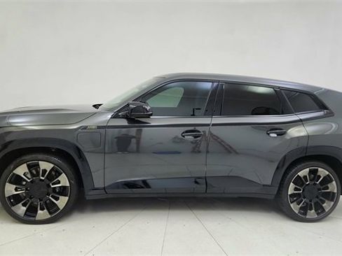 Used 2023 BMW XM image 10