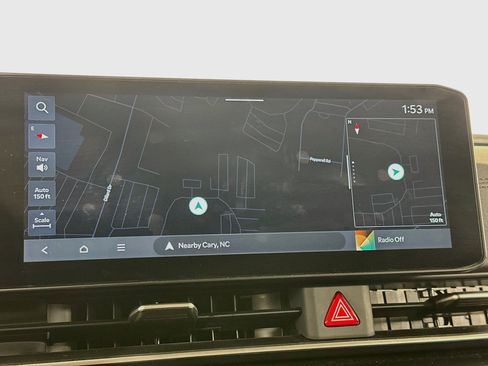 Used 2025 Kia Carnival FWD image 22