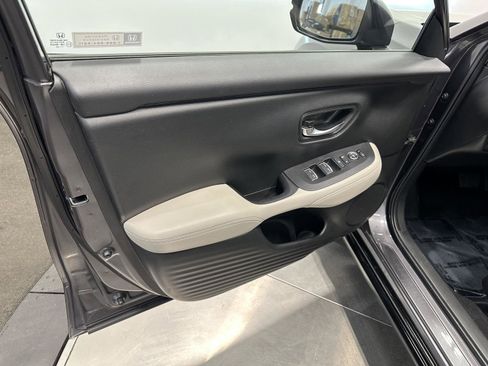 Certified 2024 Honda HR-V EX-L image 13
