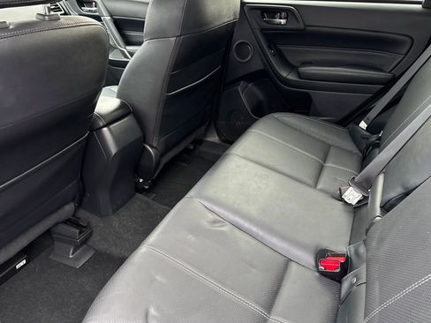 Used 2018 Subaru Forester 2.5i Touring w/ Popular Package #2 image 28