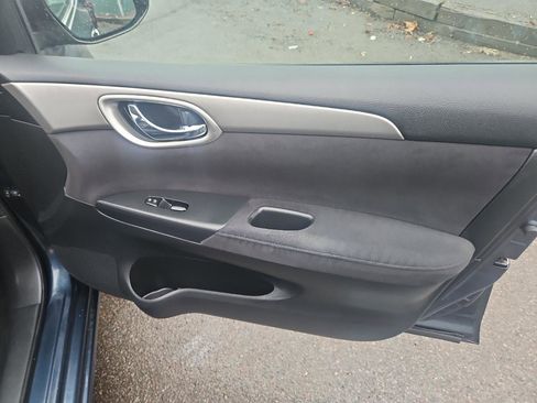 Used 2013 Nissan Sentra FE+ SV image 17