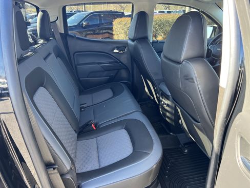 Used 2021 Chevrolet Colorado Z71 image 16