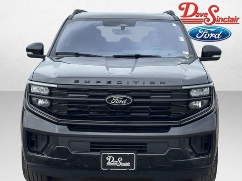 Used 2025 Ford Expedition Platinum w/ Stealth Performance Package AWD/4WD image 2