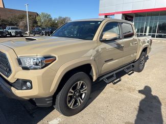 Used 2018 Toyota Tacoma TRD Sport w/ Technology Package video 1