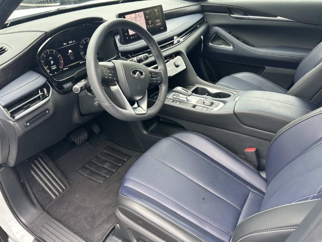 Certified 2026 INFINITI QX60 Sport w/ Dark Cargo Package AWD/4WD image 11