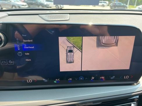 New 2026 Chevrolet Traverse LT w/ Enhanced Driving Package image 31