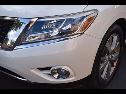 Used 2016 Nissan Pathfinder Platinum w/ Cargo Package FWD image 50