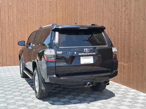 Used 2021 Toyota 4Runner SR5 Premium w/ Moonroof Package AWD/4WD image 15