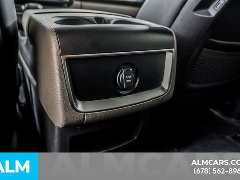 Used 2025 Kia Carnival FWD image 53