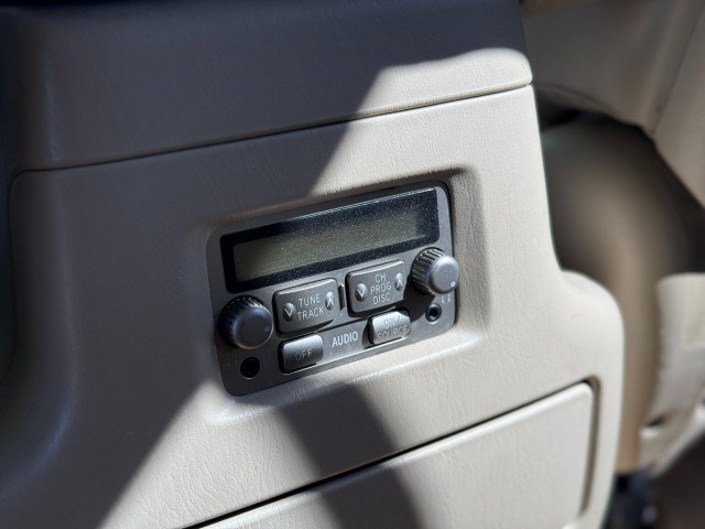 Used 2004 Lexus LX 470 4WD image 29