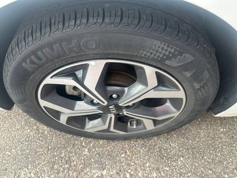 Used 2021 Kia Forte LXS FWD image 6