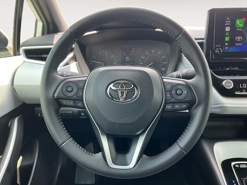 Used 2025 Toyota Corolla SE FWD image 12