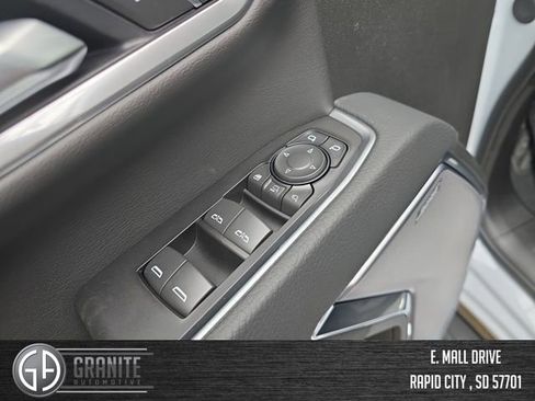 New 2026 GMC Sierra 3500 Denali w/ Denali Reserve Package AWD/4WD image 11