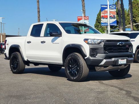 Used 2024 Chevrolet Colorado Trail Boss w/ LPO, Skid Plate Package AWD/4WD image 30