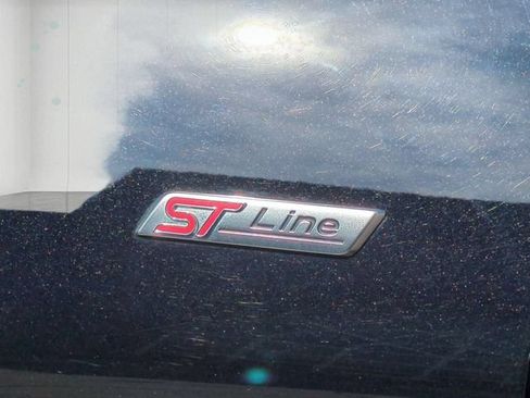 Used 2025 Ford Explorer ST-Line w/ ST-Line Street Pack AWD/4WD image 10