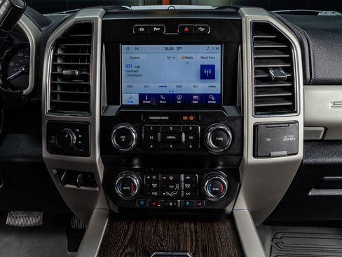 Used 2021 Ford F250 Lariat image 23