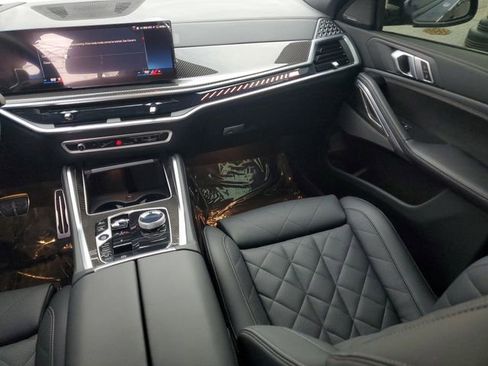 Used 2025 BMW X6 M60i w/ Executive Package image 20