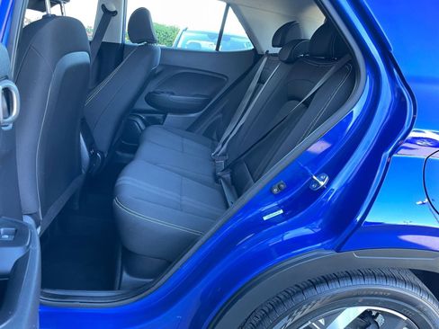 Used 2025 Hyundai Venue SEL image 39