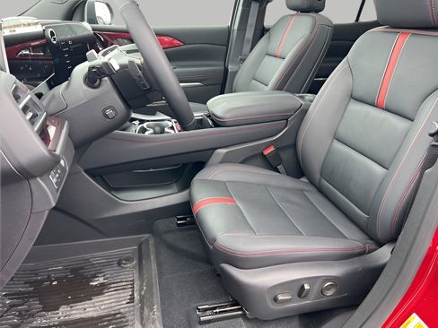 Used 2024 Chevrolet Traverse RS w/ LPO, Floor Liner Package image 26