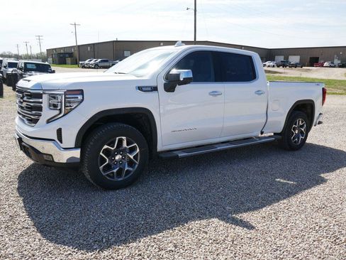 New 2026 GMC Sierra 1500 SLT AWD/4WD image 9