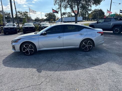 New 2025 Nissan Altima 2.5 SR w/ SR Premium Package image 10