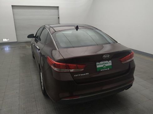 Used 2017 Kia Optima LX FWD image 6